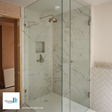 Custom-Glass-Shower-Enclosures-Elevate-Your-Bathrooms-Aesthetic 1