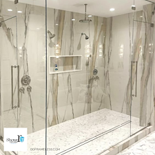 Custom-Glass-Shower-Enclosures-Elevate-Your-Bathrooms-Aesthetic 2