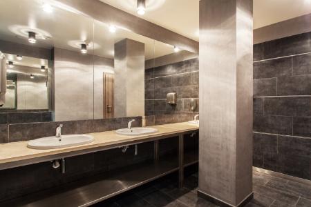 How To Pick The Right Bathroom Mirror In 2023